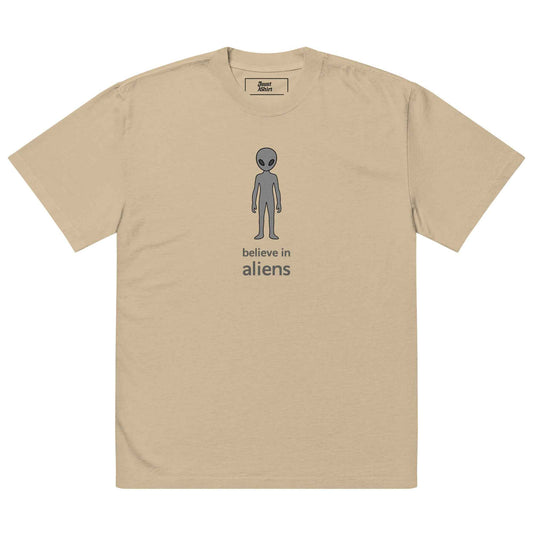 Believe in Aliens Oversized faded t-shirt